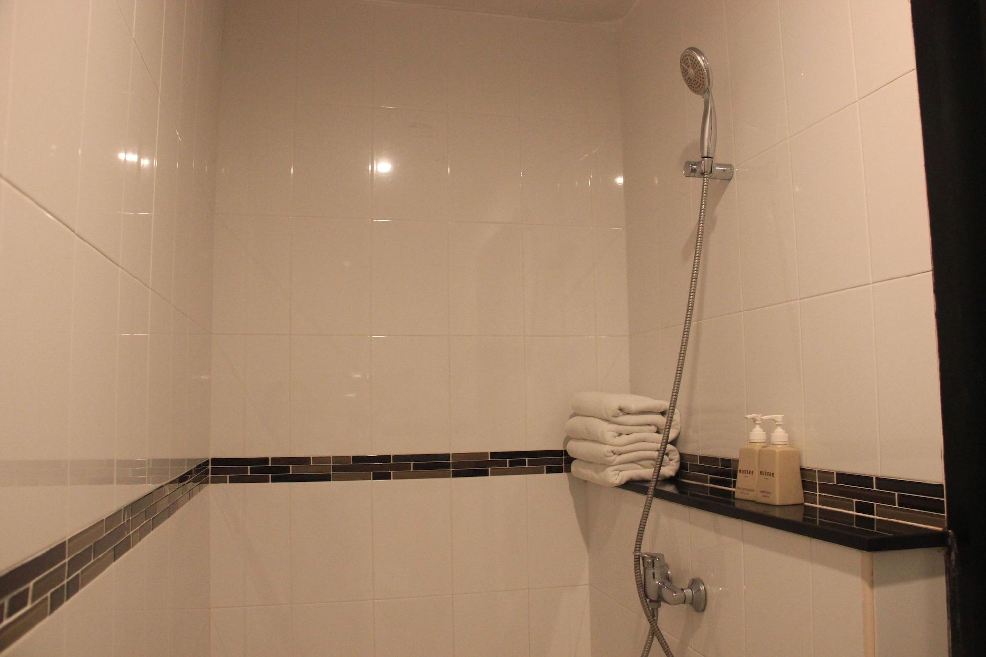 Must Sea - Sha Hotel